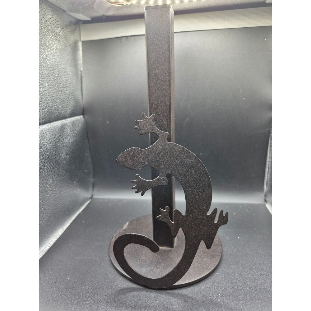 Artistic Metal Gecko Paper Towel Holder Rustic Kitchen Decor Lizard Silhouette S